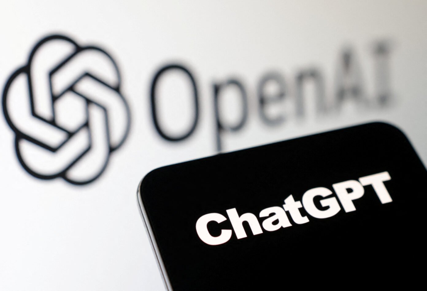 chatgpt openai 1392x948 1