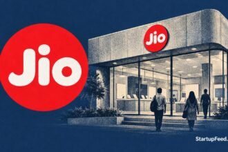 Shoppers outside a Reliance Jio store ahead of the Jio Platforms IPO
