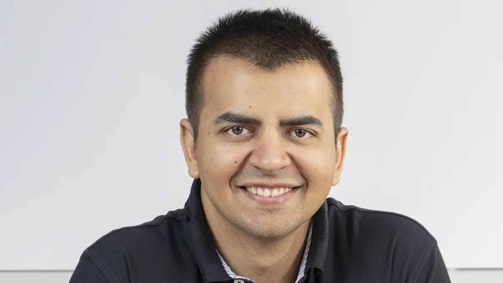 Morning Five: Ola Electric Founder Pledges 4.3% Stake, 5 October 41 Morning Five coverage featuring Ola Electric founder Bhavish Aggarwal